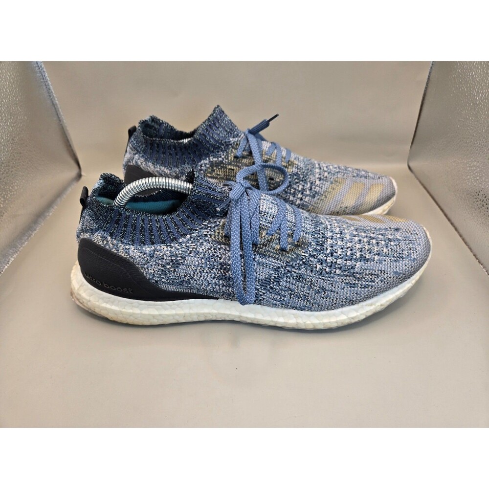 Adidas Men’s Blue Primeknit Running Sneakers
